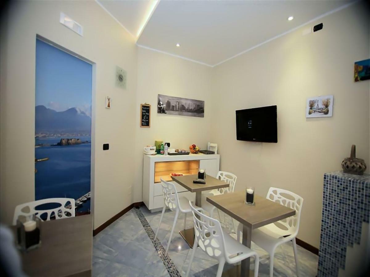 Casa Vittoria Bed and Breakfast Νάπολη Εξωτερικό φωτογραφία